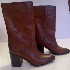 frye women's flynn mid pull on boot